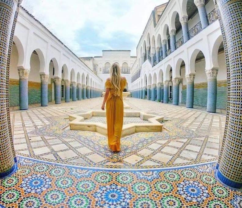 Youssef Fes Luaran gambar
